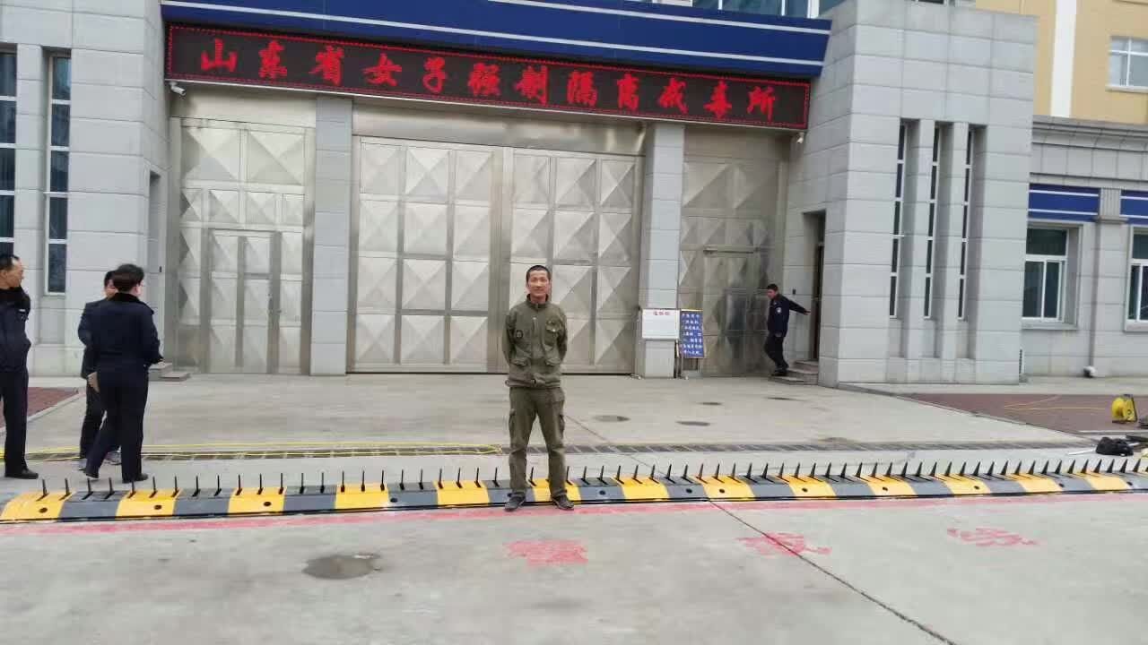 升降限高杆